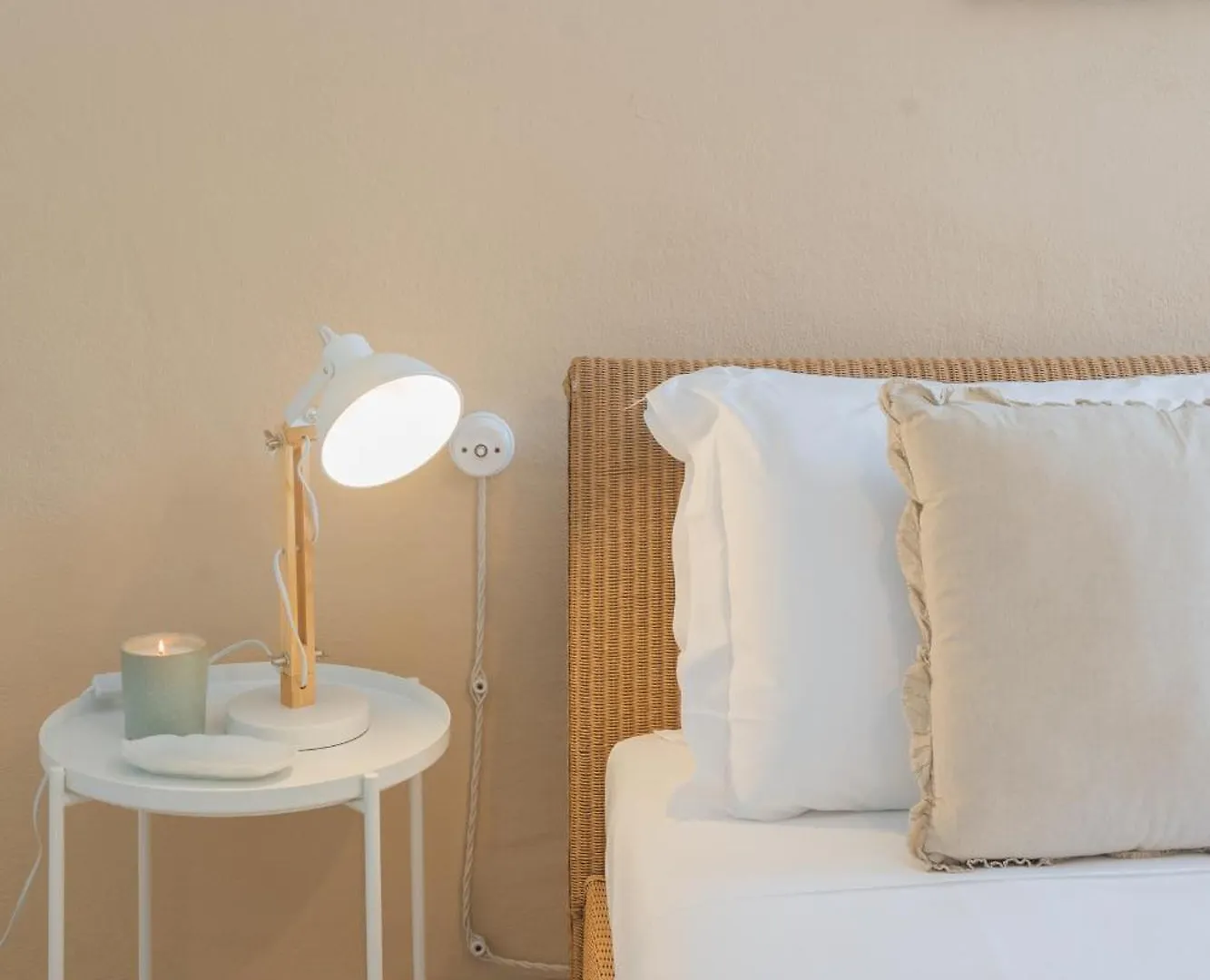Apartment Il Porticciolo By Rent All Como Carate Urio