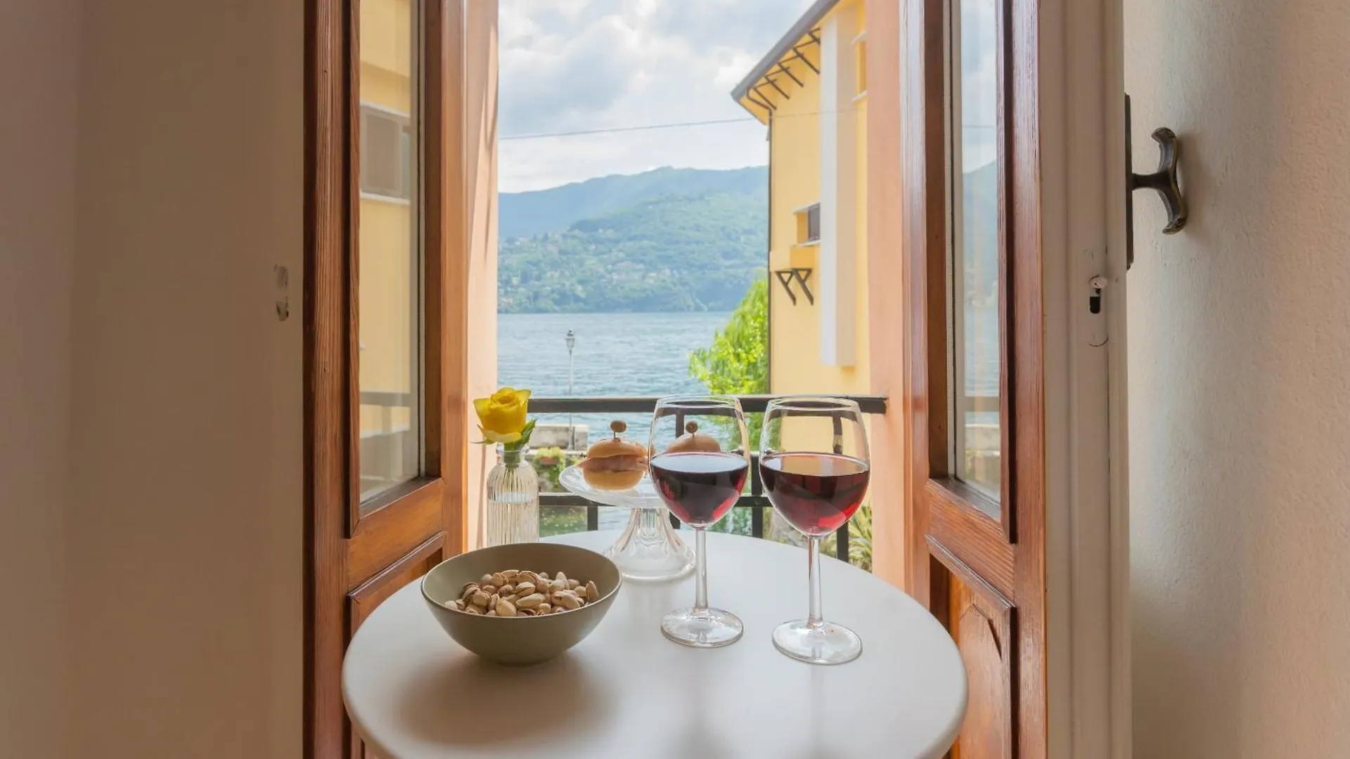 Il Porticciolo By Rent All Como Carate Urio